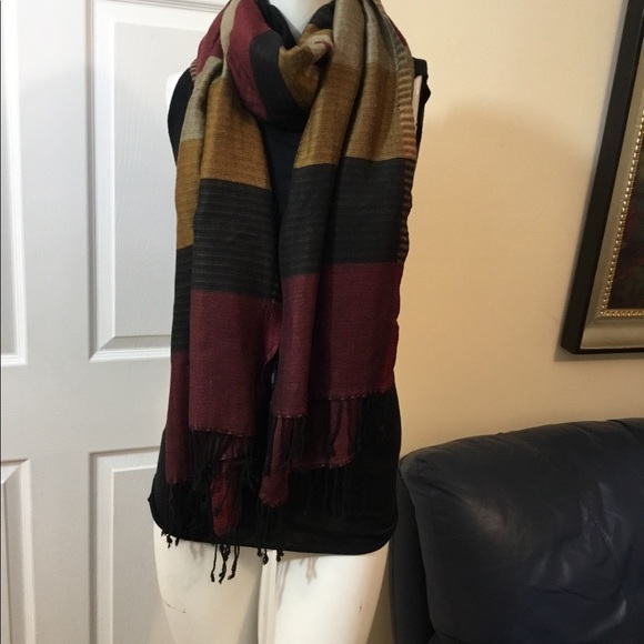 Cajon shawl/rap %100 viscous - Picture 2 of 6